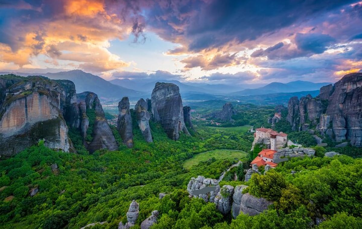 Meteora Experience: Private Day Trip from Thessaloniki