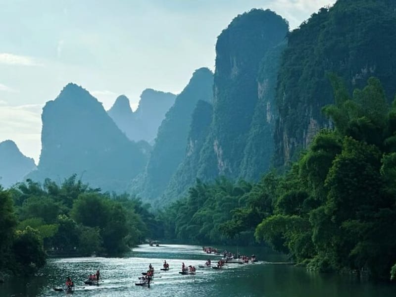 Day Tour in Yangshuo and Li River