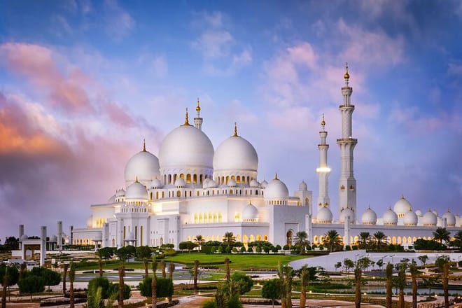 Abu Dhabi City tour with Grand Mosque visit