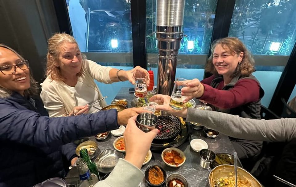 Seoul Walking Tour: Bongeunsa Temple and Starfield Library