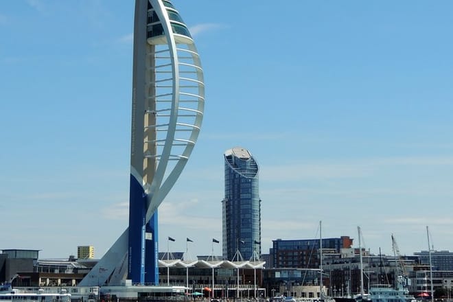 Private transfers to/from Portsmouth Int'l Port and London Gatwick Airport photo 2