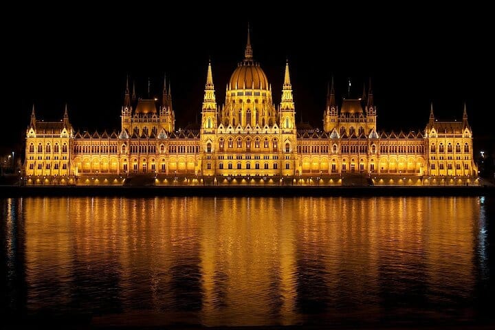 Budapest by Night Tour 10