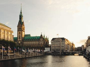 Private 10-Hour Day Tour from Berlin to Explore Hamburg