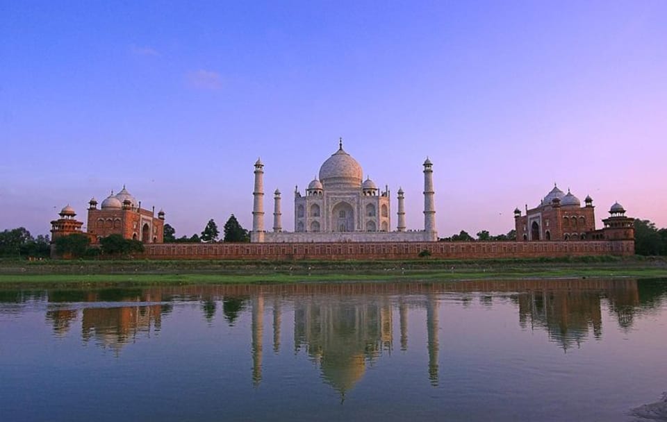 Agra Icons Tour: Taj Mahal, Agra Fort, and Baby Taj