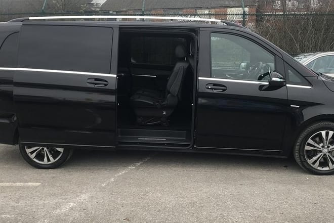 London Stansted Airport Private Transfers to/from London (Postcode SW5 to SW11) 3