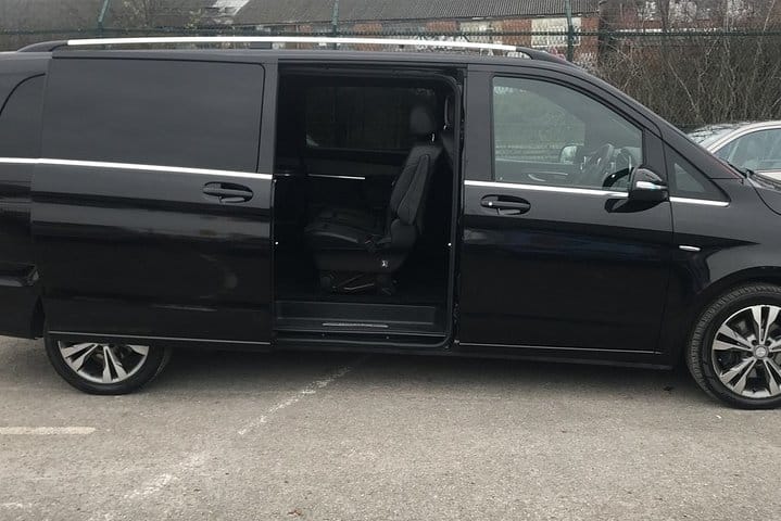 London Stansted Airport Private Transfers to/from London (Postcode SW5 to SW11) 3