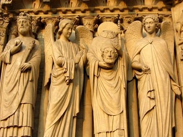 Notre Dame Cathedral Guided Tour with Crypt Access