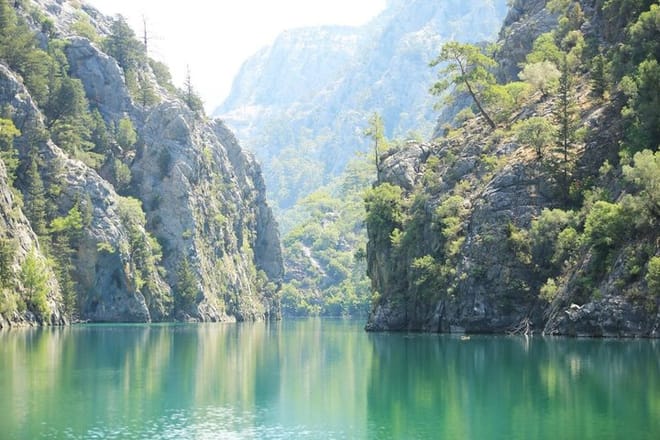 Green Canyon Boat and Green Lake Tour with Lunch and Soft Drinks 10