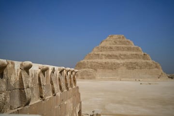 Ancient Wonders Bus Tour of Saqqara and Memphis in Cairo