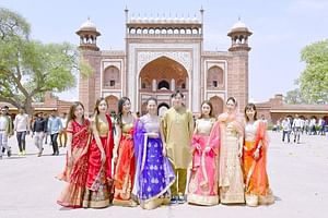 Local Agra Tour With Jaipur Drop