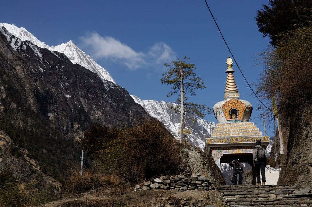 Annapurna Circuit & Tilicho Lake Homestay Trek – 15 Days