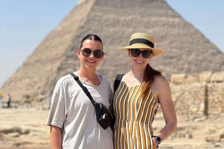 Friends photos, pyramids view