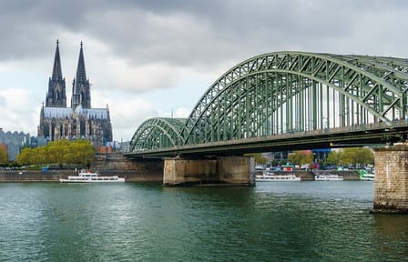 Cologne Heritage Walk: Explore the Cathedral and Historic Sites