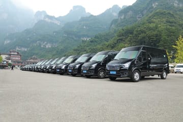 Zhangjiajie National Forest Park VIP Group Tour Experience