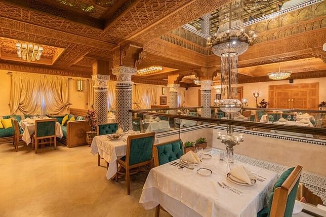 Private Tour Casablanca with Lunch, Mosque Entrance Included