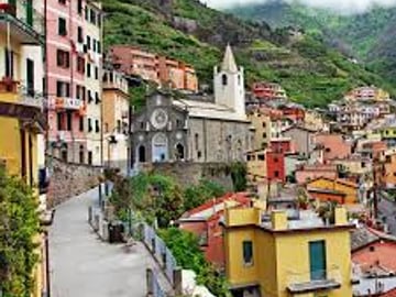 Cinque Terre Exclusive Private Tour – Luxury Gift Experience from Florence