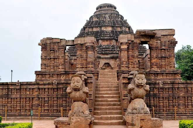 Full Day Private Tour to Konark Temple and Puri from Bhubaneswar