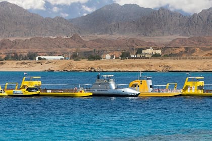 Sharm El Sheikh: Semi-Submarine Adventure: Explore the Red Sea Dry!