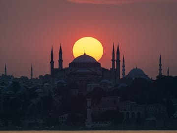Istanbul Old City Tour with Lunch and Hotel Pickup