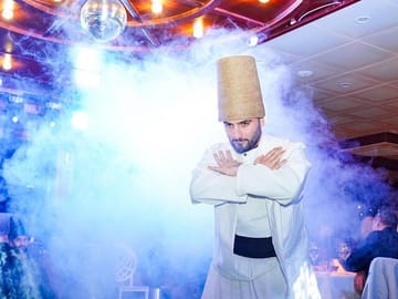 Bosphorus Dinner Cruise with Cultural Entertainment in Istanbul