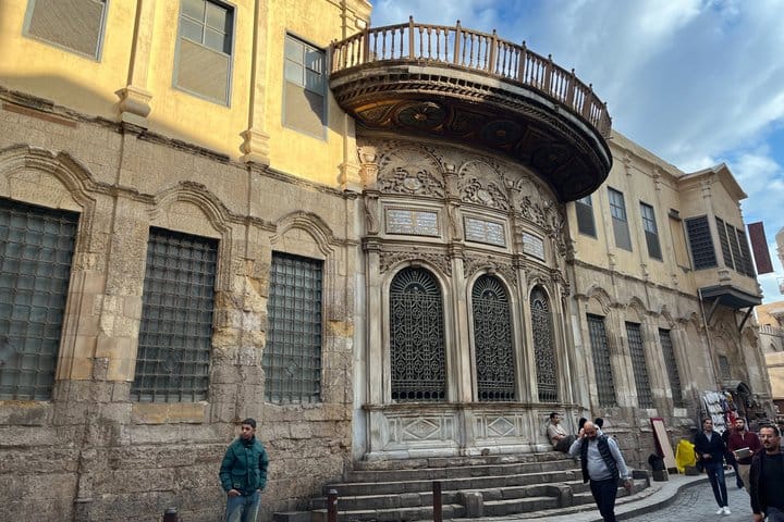 Historic Islamic Cairo Walking Tour and Street Food