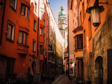 Private Cultural Tour of Innsbruck from Munich with Photoshoot