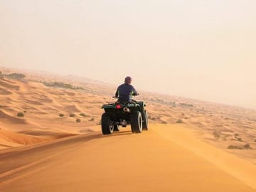 3-Day Tour: Edge of the World, City tour and Red Sand from Riyadh
