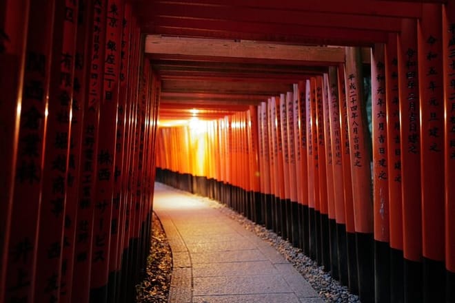 Kyoto Fushimi Inari Night Walking Tour 9