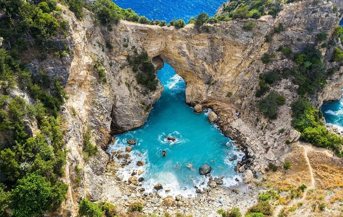 Ancient Ruins and Secret Caves Tour from Alanya-Syedra to Cragum