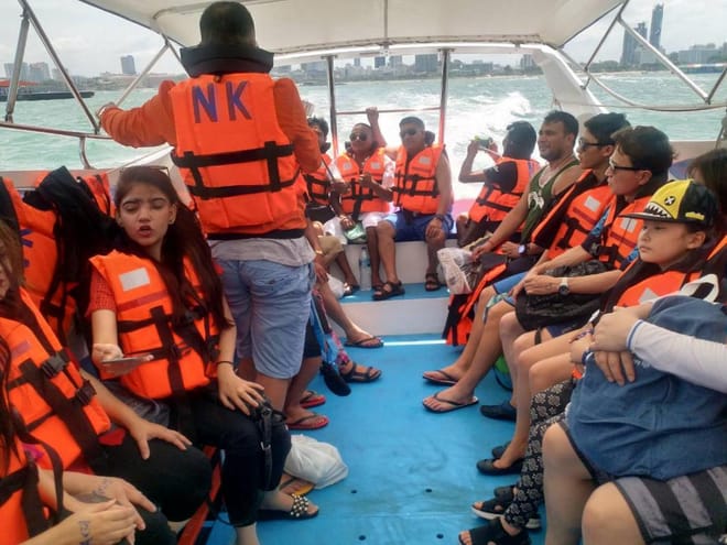 PATTAYA-C: Coral Island Speed boat + Parasaling & Activities your Choice with Lunch photo 2