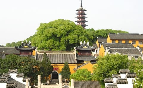 Private Hiking Tour of Tai Lake and Guangfu Peak from Shanghai