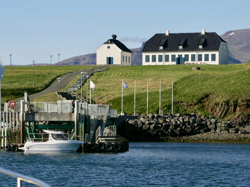 Viðey Ferry - from Skarfabakki — Elding Adventure at Sea