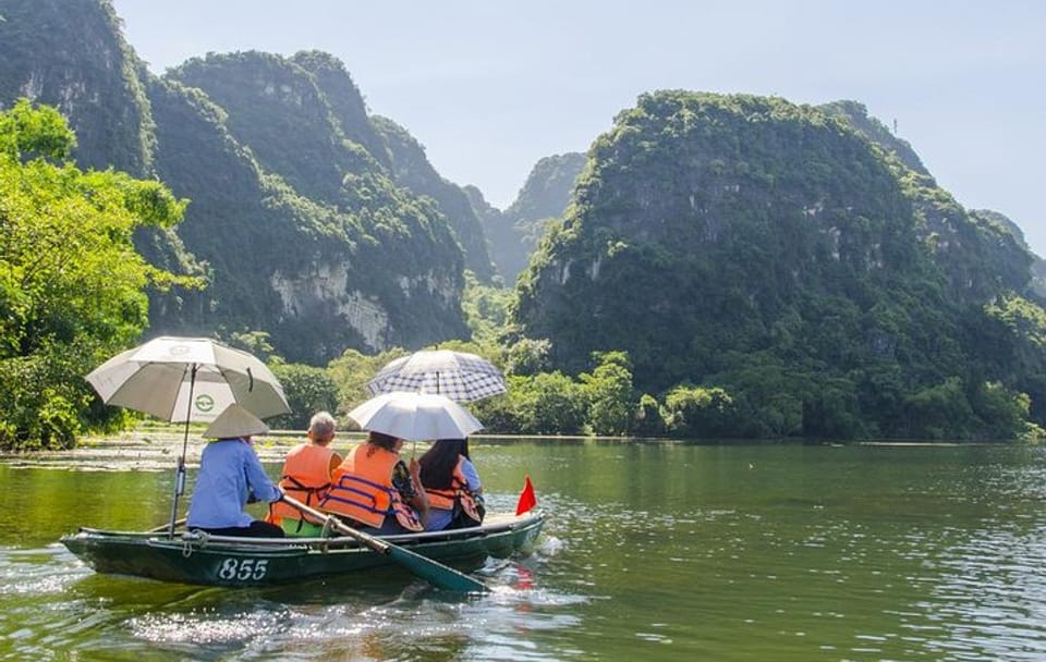 Bai Dinh Trang An Day Trip with Lunch, Boat Trip and Electric Car