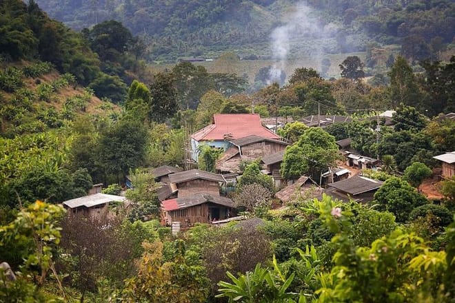 CHIANG MAI: Half Day Tour to Doi Suthep Temple+Meo Village 9