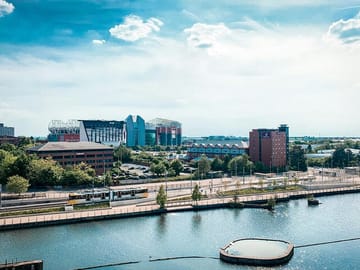 Birmingham and Manchester Cultural Day Tour by Bus