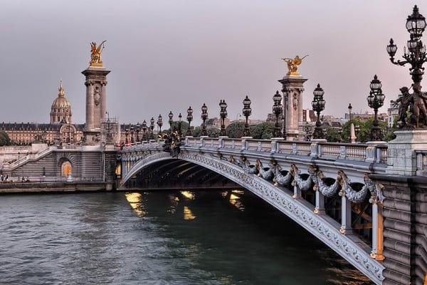 Paris City Tour & River Cruise with Luxury Roundtrip Transportation