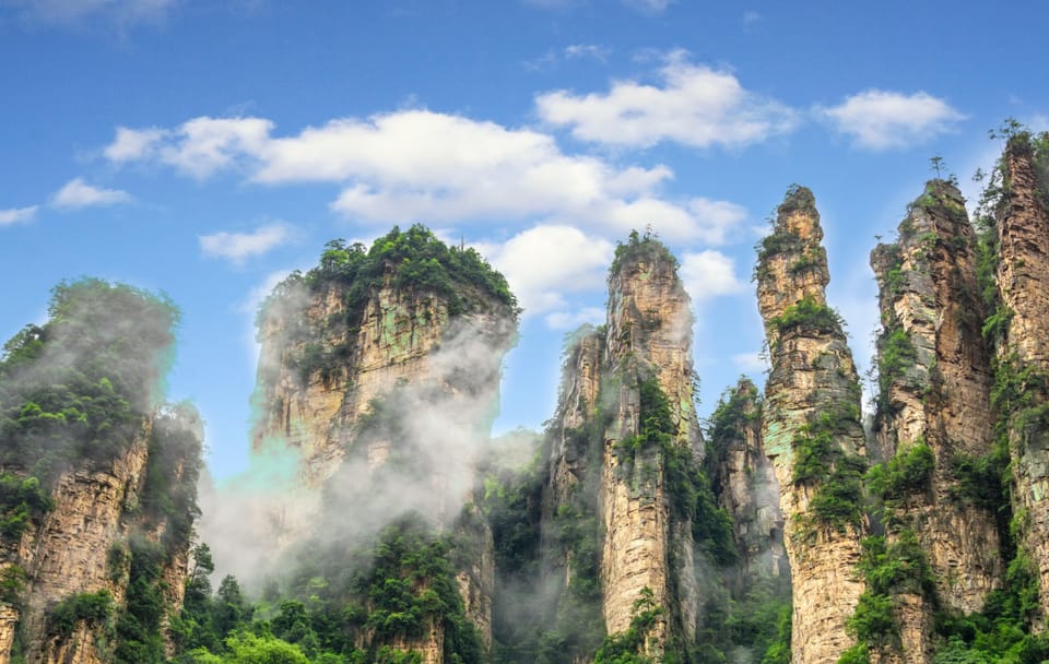 4-Day Customizable Sightseeing Tour of Zhangjiajie, China