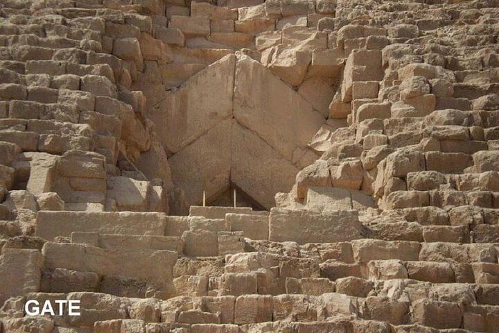 Private Tour of Sakkara, Memphis, and Giza Pyramids: Ancient Wonders