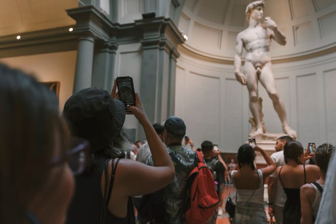 Semi-Private Accademia and Uffizi Tour with Priority Entry