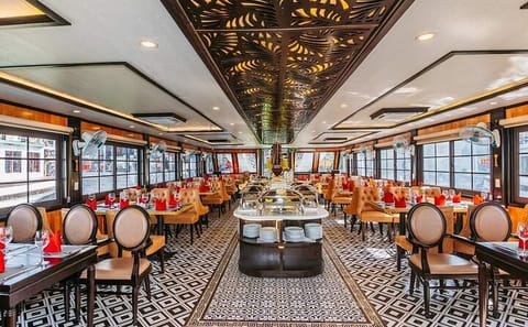 Luxury Day Cruise with Kayaking in Halong Bay from Tuan Chau