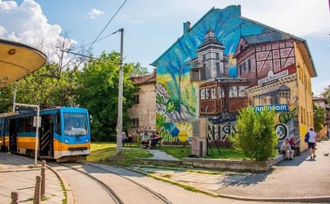 Sofia Full-Day Cultural Tour with Hotel Pickup