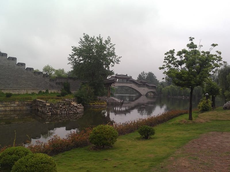 Xuzhou to Taierzhuang: Canal Old City & Wartime History Private Day Trip