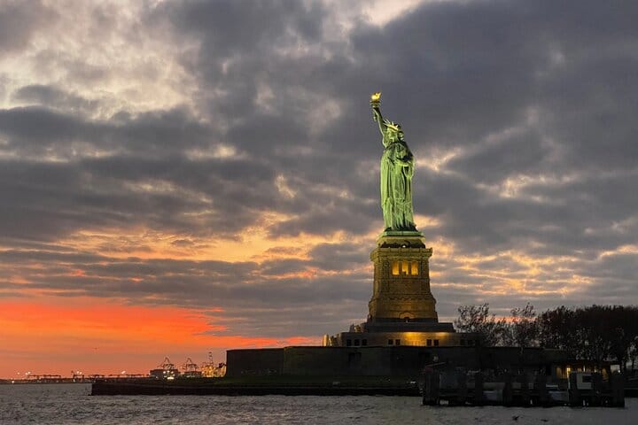 NYC: Statue of Liberty Night Cruise and Skyline  6