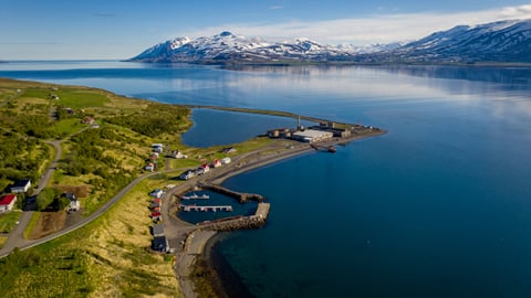 Grímsey and the Arctic Circle: flight or ferry?