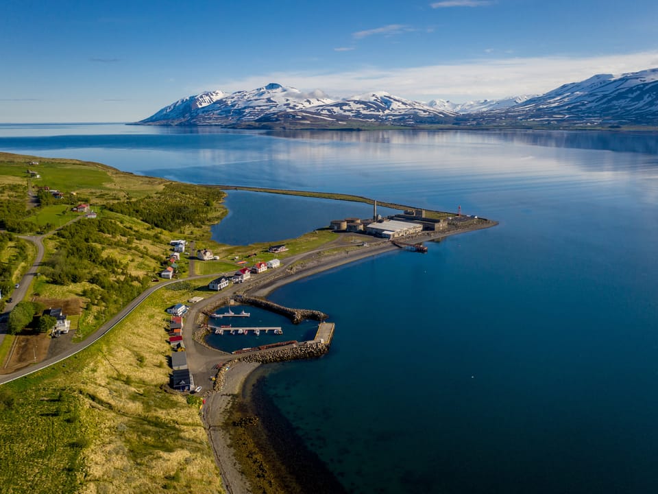 Private Arctic Coastline and Troll Peninsula — Star Travel
