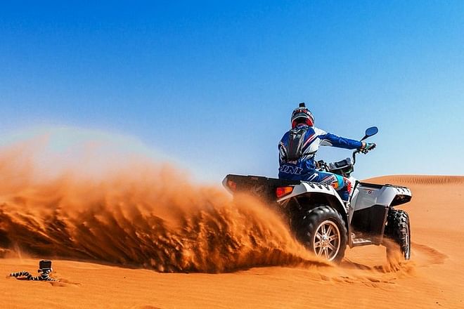 Classic Dubai Desert Safari with BBQ Dinner and Camp activities