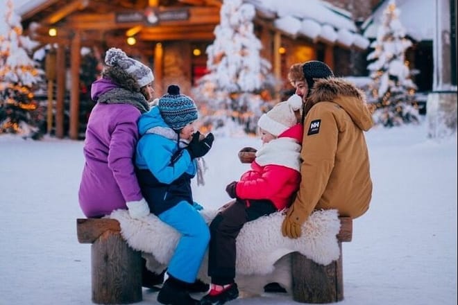 Rovaniemi: Insider Guided Santa Claus Village Tour
