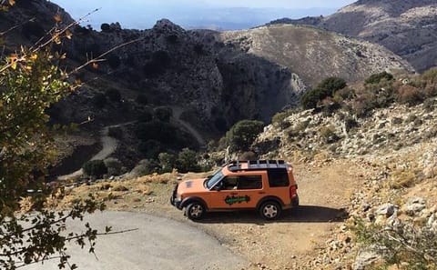 Full-Day Luxury 4x4 Tour in Agios Nikolaos and Anogia