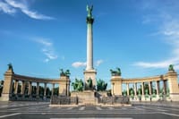 Heroes' square