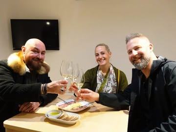 Private Walking Tour of Évora with Wine Tastings and Snacks
